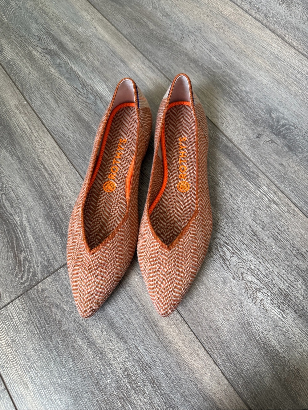 Rothy’s The Point ballet flats camel/orange Herringbone pattern size 10